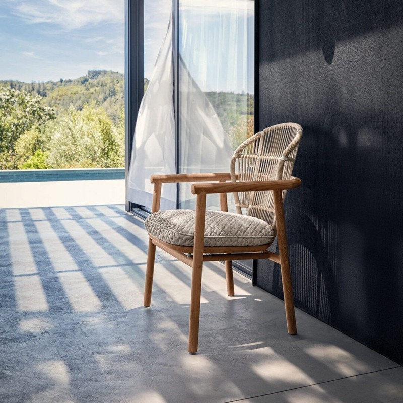 Outdoor patio leisure rattan chair