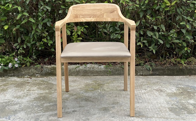 Western restaurant modern minimalist solid wood soft dining chair